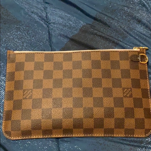 Louis Vuitton Handbags - Wristlet